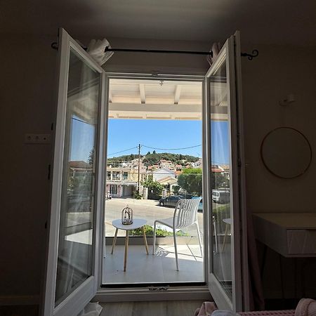 Mayflower Apartments Kasziópi Kültér fotó