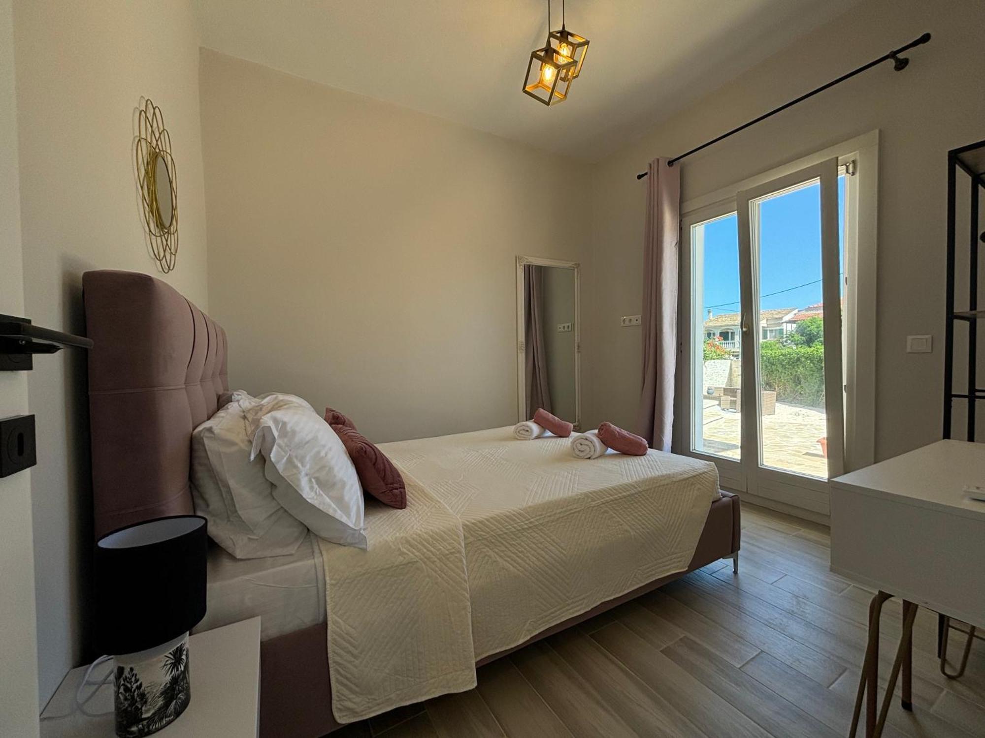Mayflower Apartments Kasziópi Kültér fotó